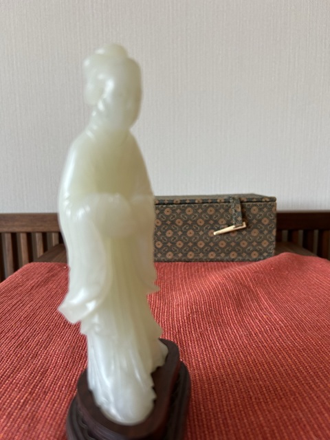 古玩玉器仕女真品鑒賞圖