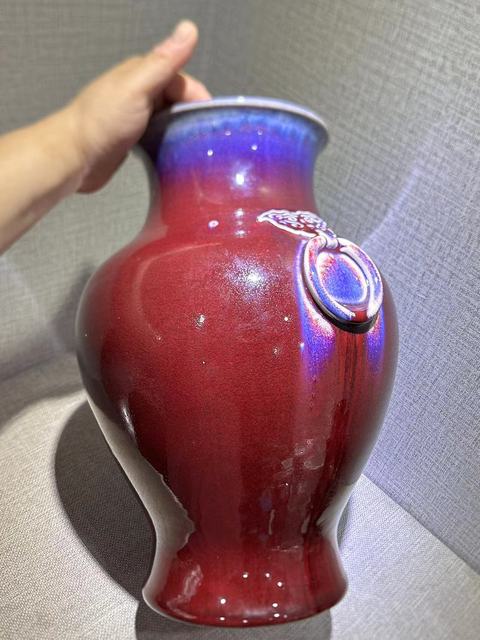 古玩陶瓷鈞紅窯變釉鋪首尊真品鑒賞圖