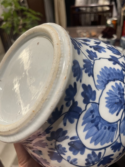 古玩陶瓷花卉紋青花馬蹄尊真品鑒賞圖