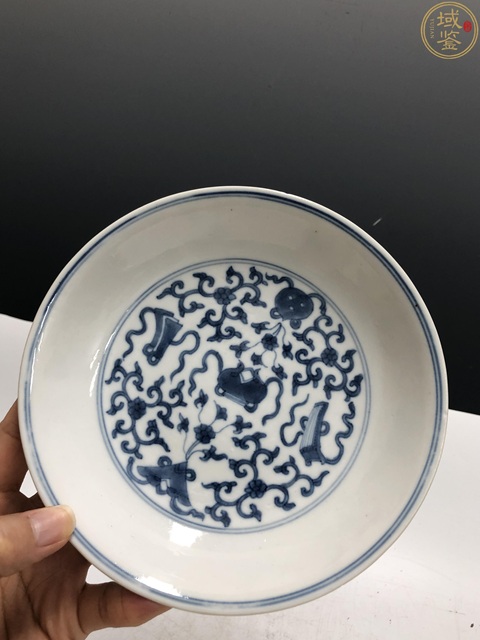 古玩陶瓷康熙·青花花卉暗八仙紋盤拍賣,當(dāng)前價(jià)格5800元