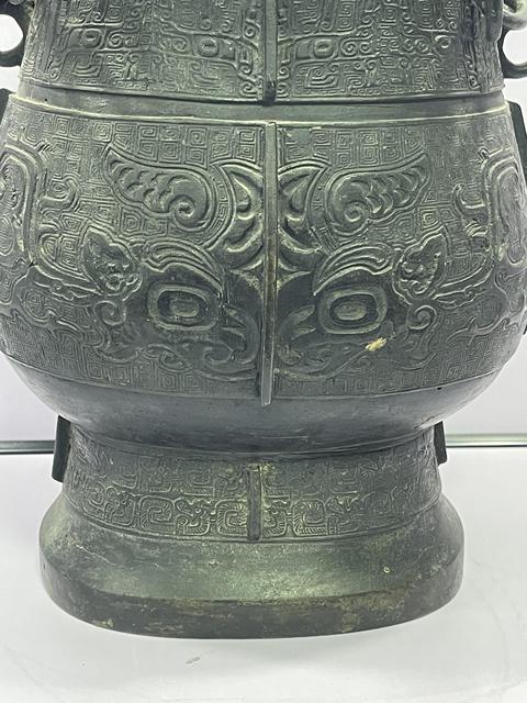 古玩銅器仿古饕餮紋提梁卣真品鑒賞圖