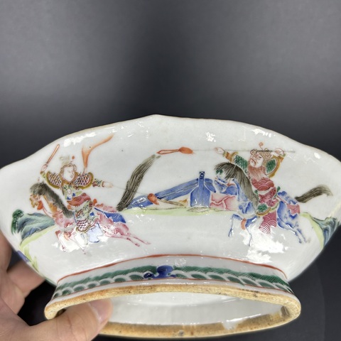 古玩陶瓷粉彩趙子龍救主圖貢碗真品鑒賞圖
