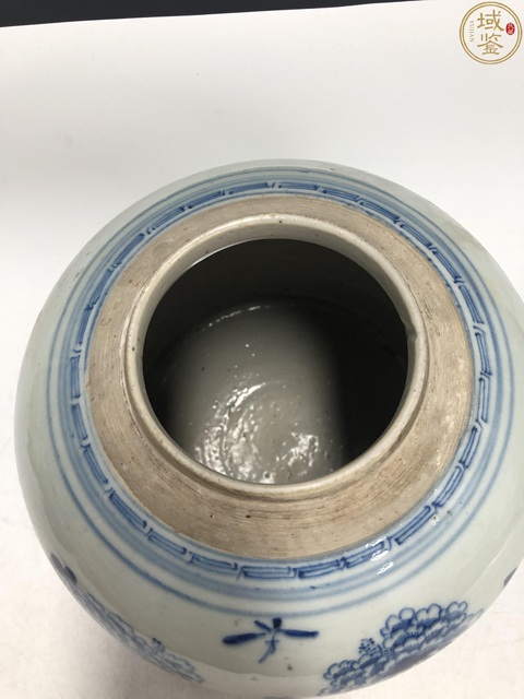古玩陶瓷清中·青花洞石花卉紋罐拍賣,當前價格3600元