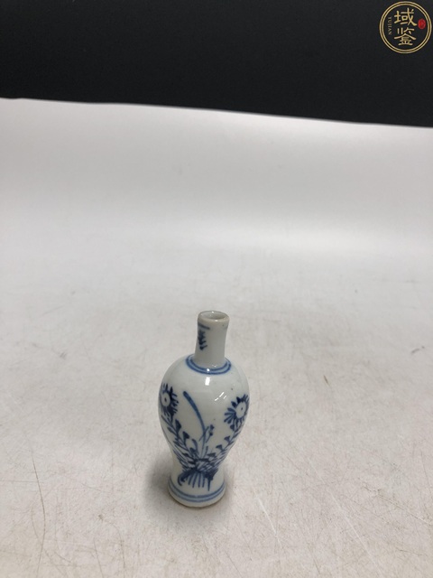 古玩陶瓷康熙·青花花卉紋小瓶拍賣,當(dāng)前價(jià)格6700元