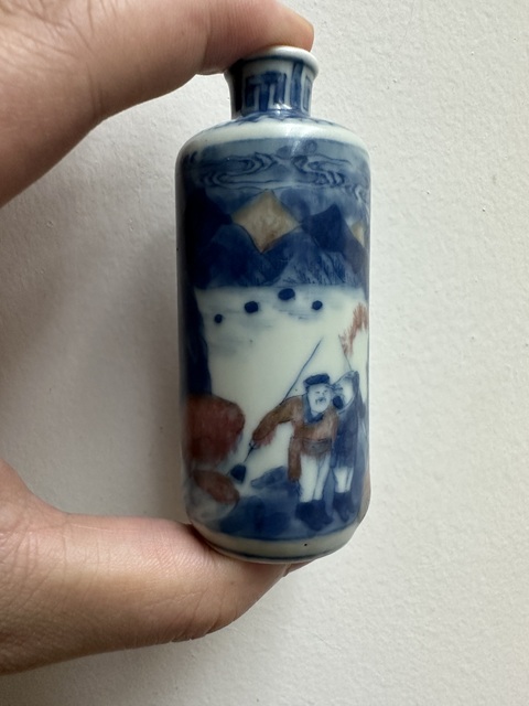 古玩陶瓷青花釉里紅鼻煙壺真品鑒賞圖