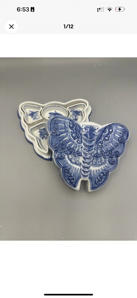 古玩陶瓷蝶型青花蓋盒真品鑒賞圖