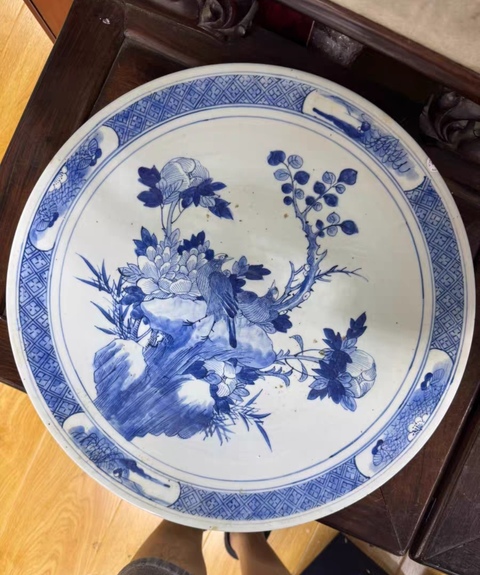 古玩陶瓷花鳥紋青花盤真品鑒賞圖