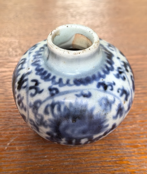 古玩陶瓷青花纏枝花卉紋小罐真品鑒賞圖