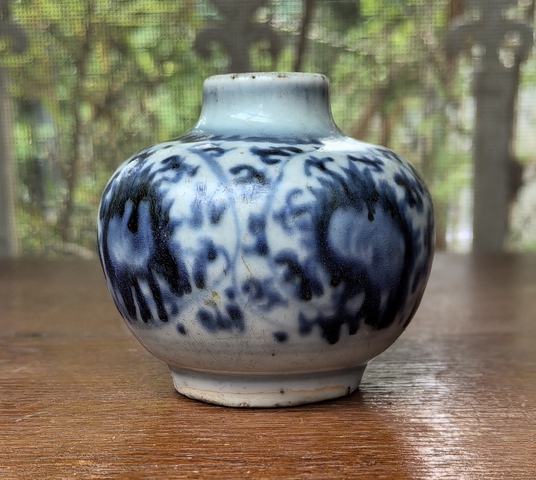 古玩陶瓷青花纏枝花卉紋小罐真品鑒賞圖