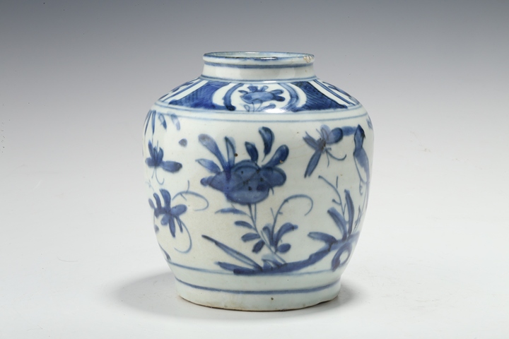 古玩陶瓷明晚·青花花鳥紋罐真品鑒賞圖
