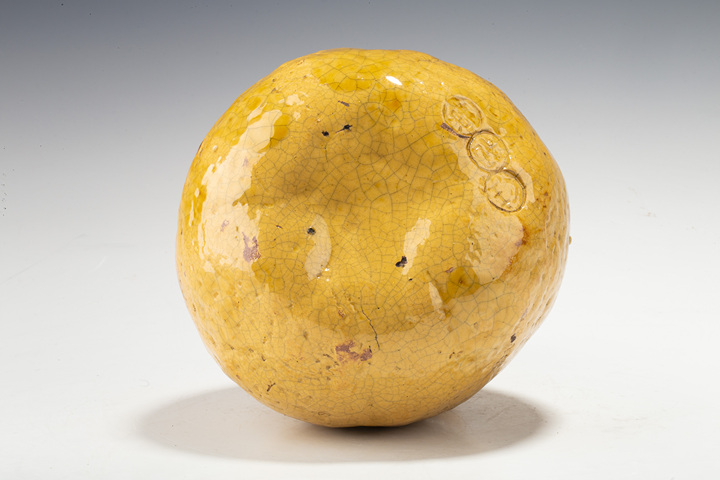 古玩陶瓷民國(guó)·黃釉仿生柚子擺件一對(duì)拍賣(mài)，當(dāng)前價(jià)格616元