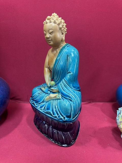 古玩陶瓷孔雀蘭釉佛像真品鑒賞圖
