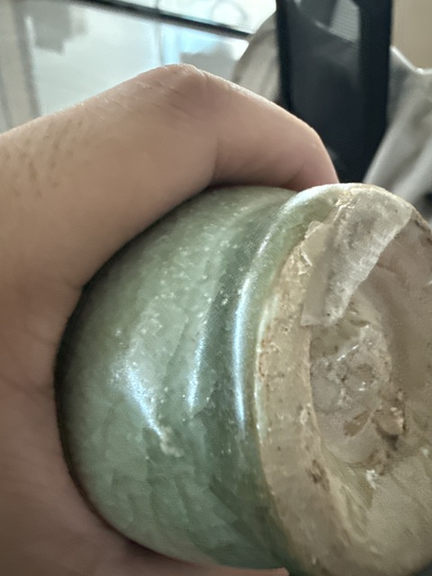 古玩陶瓷元末明初時(shí)期龍泉瓶真品鑒賞圖