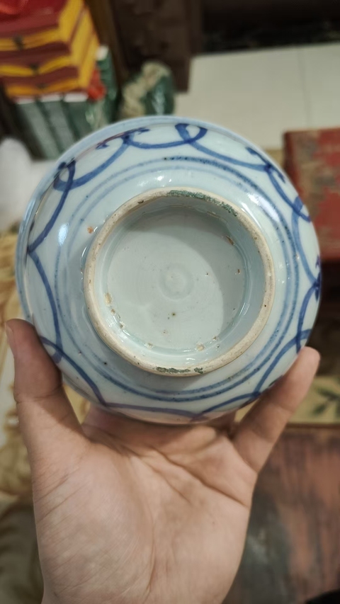 古玩陶瓷青花纏枝花卉紋碗真品鑒賞圖