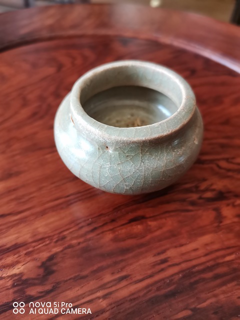 古玩陶瓷龍泉青瓷罐真品鑒賞圖