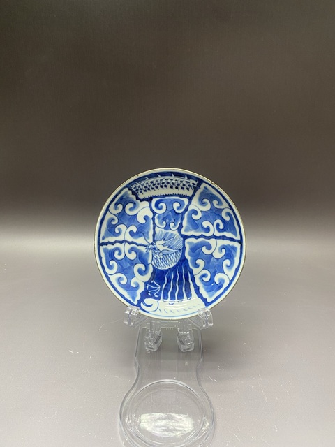 古玩陶瓷玩玉款龍紋青花盤真品鑒賞圖