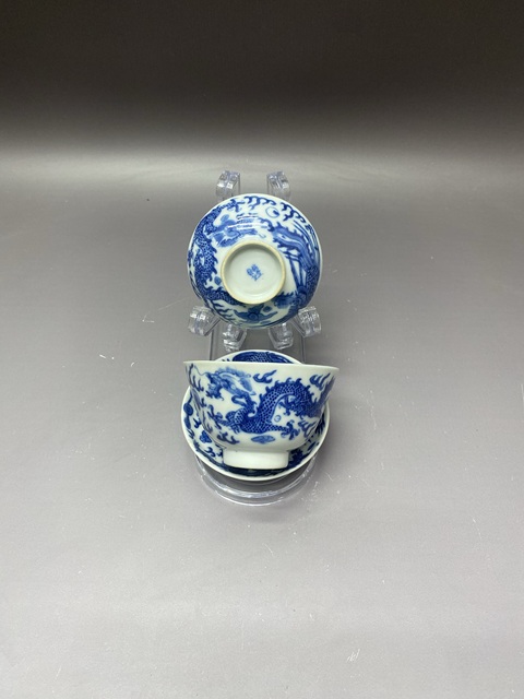 古玩陶瓷清晚期·【龍鳳呈祥】青花三才蓋碗拍賣,當前價格4200元