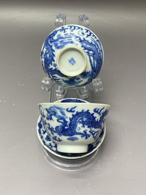 古玩陶瓷清晚期·【龍鳳呈祥】青花三才蓋碗拍賣,當前價格4200元