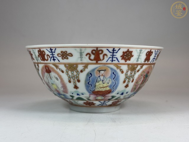 古玩陶瓷清晚期 七珍八寶紋碗真品鑒賞圖