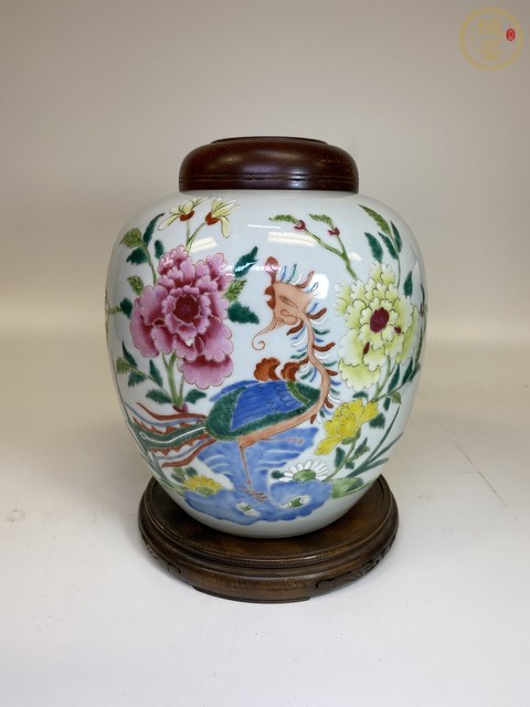 古玩陶瓷清乾隆 粉彩鳳穿牡丹蓋罐真品鑒賞圖