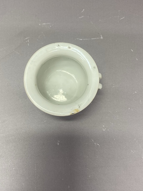 古玩陶瓷人物紋粉彩鳥食罐真品鑒賞圖