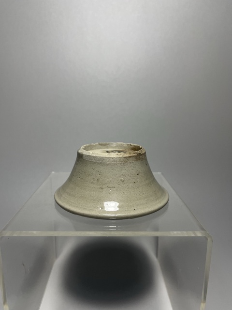 古玩陶瓷龍泉青瓷撇口杯真品鑒賞圖