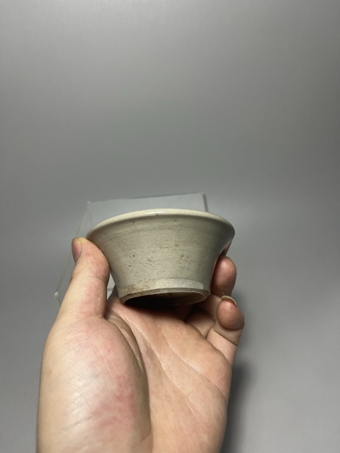 古玩陶瓷龍泉青瓷撇口杯真品鑒賞圖