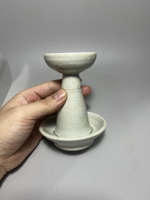 古玩陶瓷青釉燭臺真品鑒賞圖