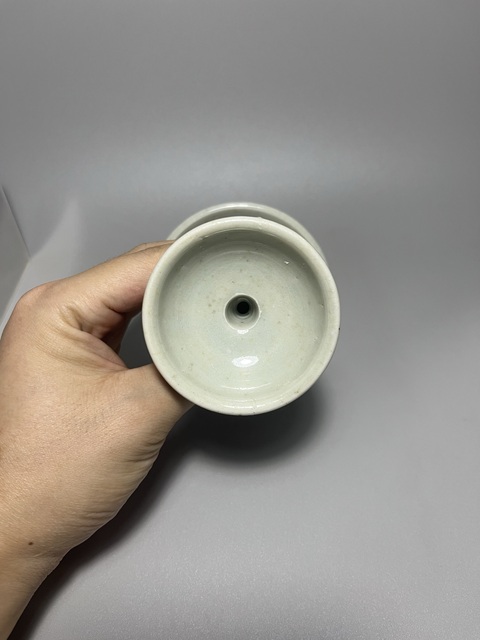 古玩陶瓷青釉燭臺真品鑒賞圖
