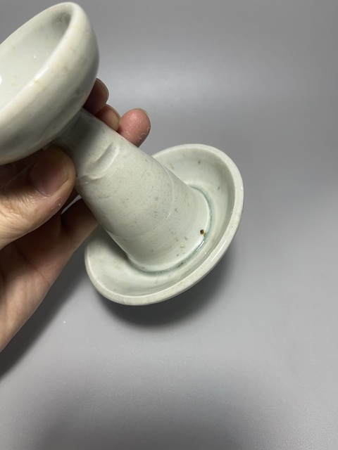 古玩陶瓷青釉燭臺真品鑒賞圖