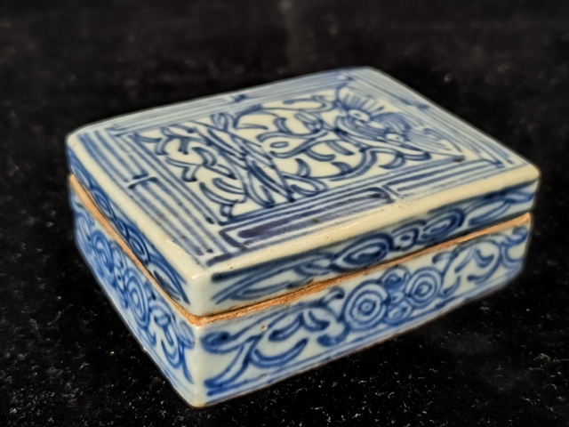 古玩陶瓷青花印泥盒真品鑒賞圖