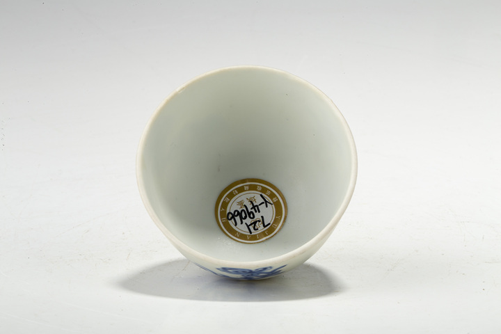 古玩陶瓷清康熙·青花花卉紋杯拍賣,當(dāng)前價(jià)格1052元