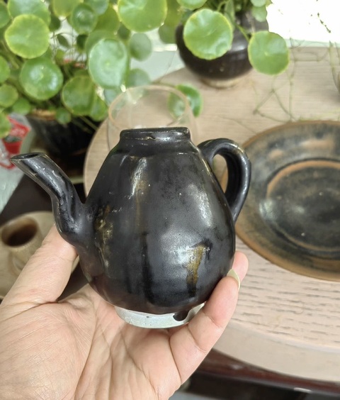 古玩陶瓷吉州窯系黑釉梨形壺真品鑒賞圖