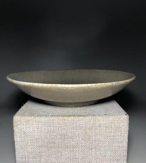 古玩陶瓷哥釉盤真品鑒賞圖