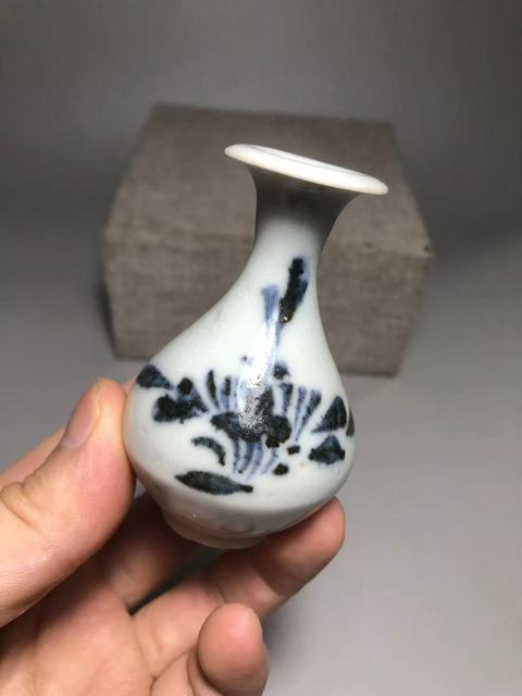 古玩陶瓷青花花卉紋玉壺春瓶真品鑒賞圖
