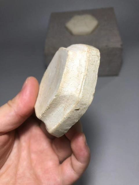 古玩陶瓷青白釉六方粉盒真品鑒賞圖
