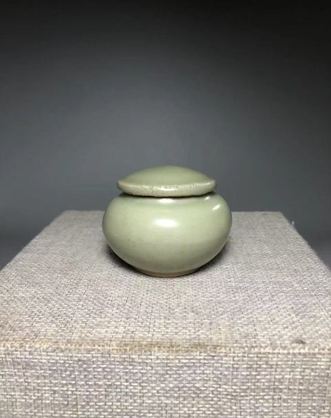 古玩陶瓷蓋罐真品鑒賞圖