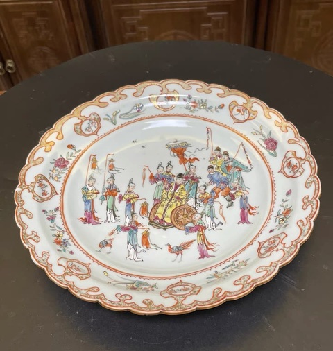 古玩陶瓷乾隆廣彩精品太子出游人物紋盤拍賣，當(dāng)前價(jià)格5777元