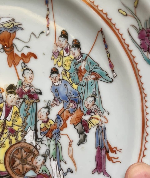 古玩陶瓷乾隆廣彩精品太子出游人物紋盤拍賣，當(dāng)前價(jià)格5777元