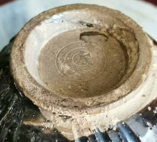 古玩陶瓷黑釉窯變花口尊真品鑒賞圖