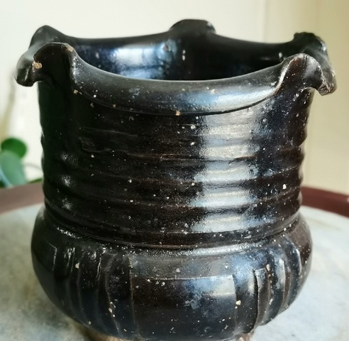 古玩陶瓷黑釉窯變花口尊真品鑒賞圖