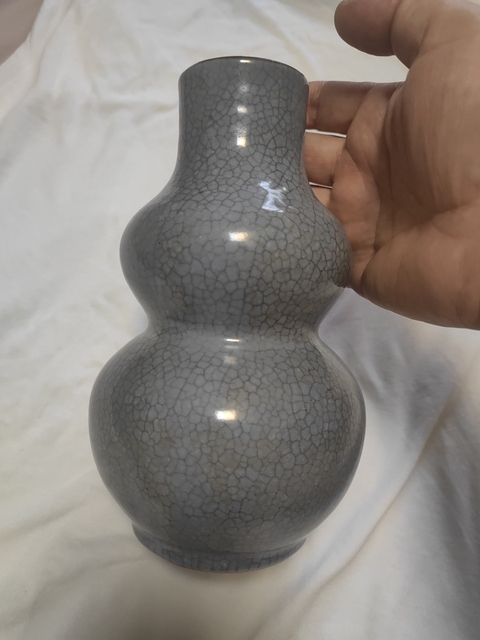 古玩陶瓷哥釉葫蘆瓶真品鑒賞圖