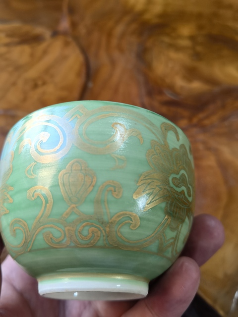 古玩陶瓷綠釉描金花卉紋杯拍賣，當前價格299元