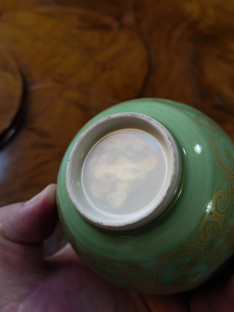 古玩陶瓷綠釉描金花卉紋杯拍賣，當前價格299元