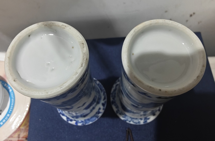 古玩陶瓷晚清青花花觚真品鑒賞圖