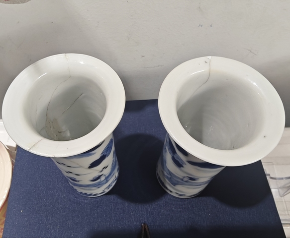 古玩陶瓷晚清青花花觚真品鑒賞圖