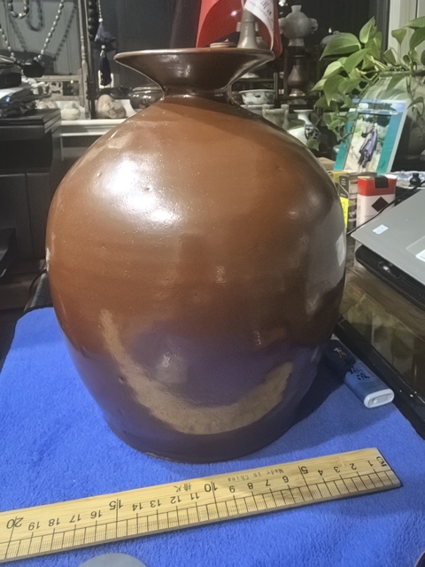 古玩陶瓷紫金釉撇口瓶真品鑒賞圖