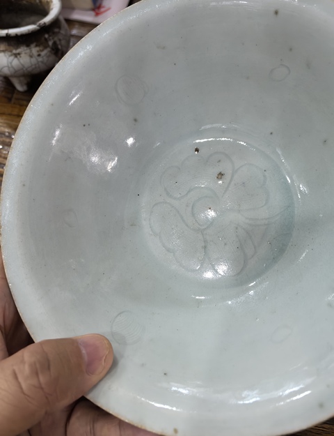 古玩陶瓷湖田窯青白釉刻花碗真品鑒賞圖