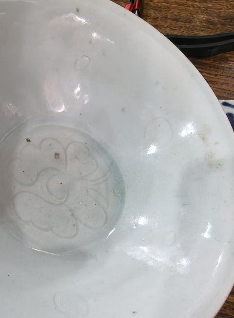 古玩陶瓷湖田窯青白釉刻花碗真品鑒賞圖