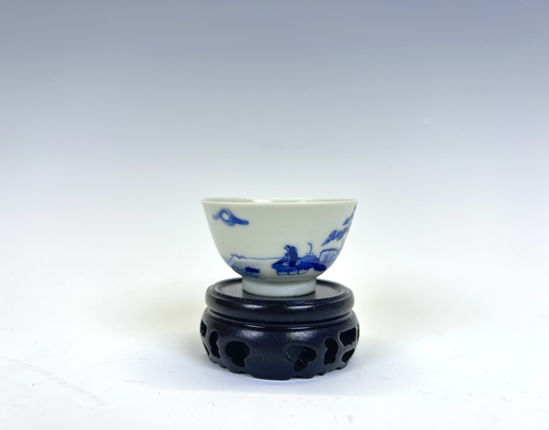 古玩陶瓷清中期·太公垂釣詩文杯拍賣,當前價格297元